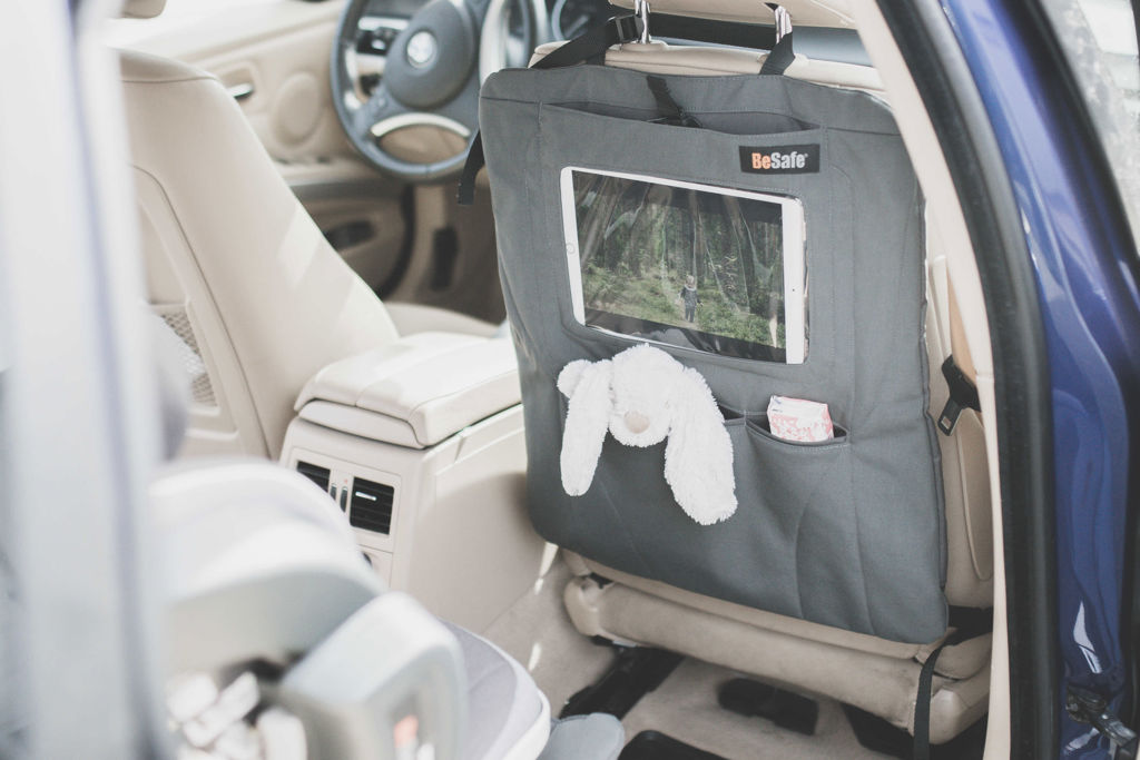 Besafe 2-Phasen Sitzschoner mit Tablethalterung